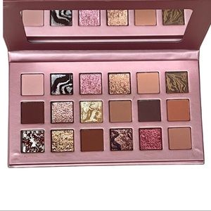 Okalan Ethereal 18 Color Highly Pigmented Eye Shadow Palette​